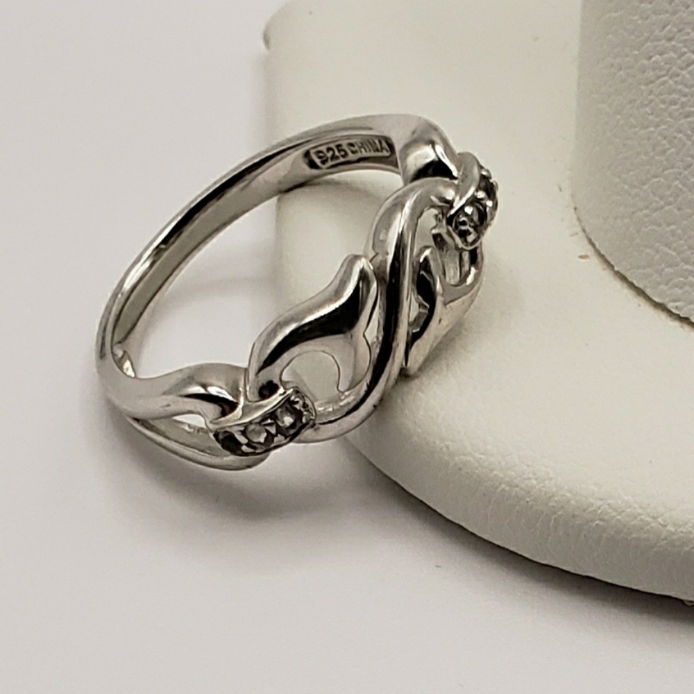 Designer Ring  .925 SS  Sz 7